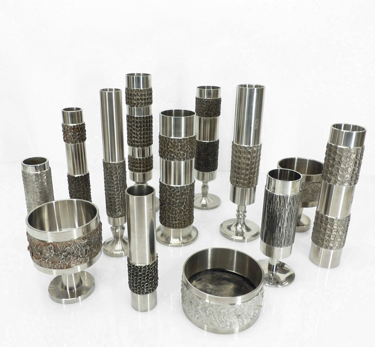 Set de 13 vases brutalistes Space Age en acier – BMF, Allemagne, circa 1970
