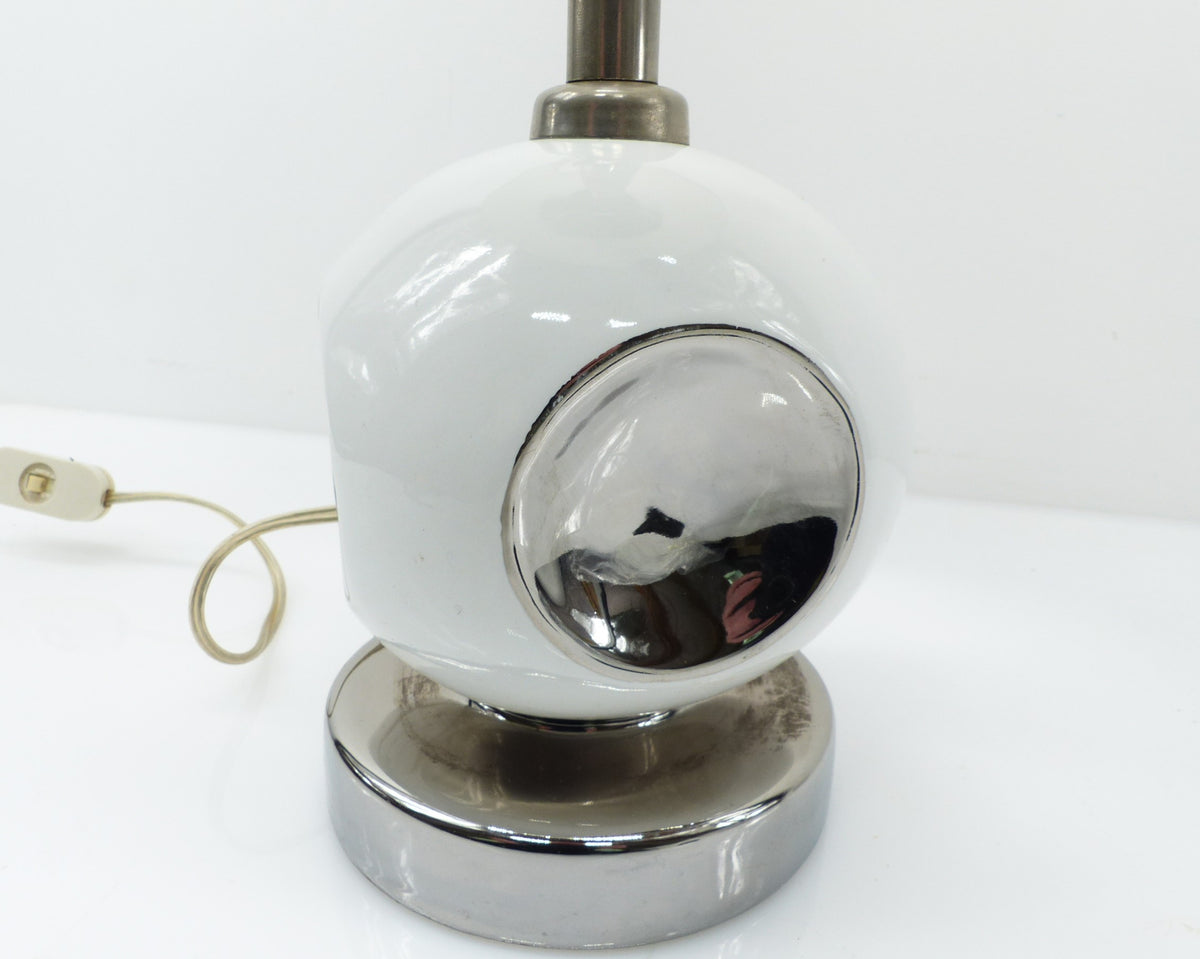 Space Age table lamp base in white ceramic and chrome – 1970s