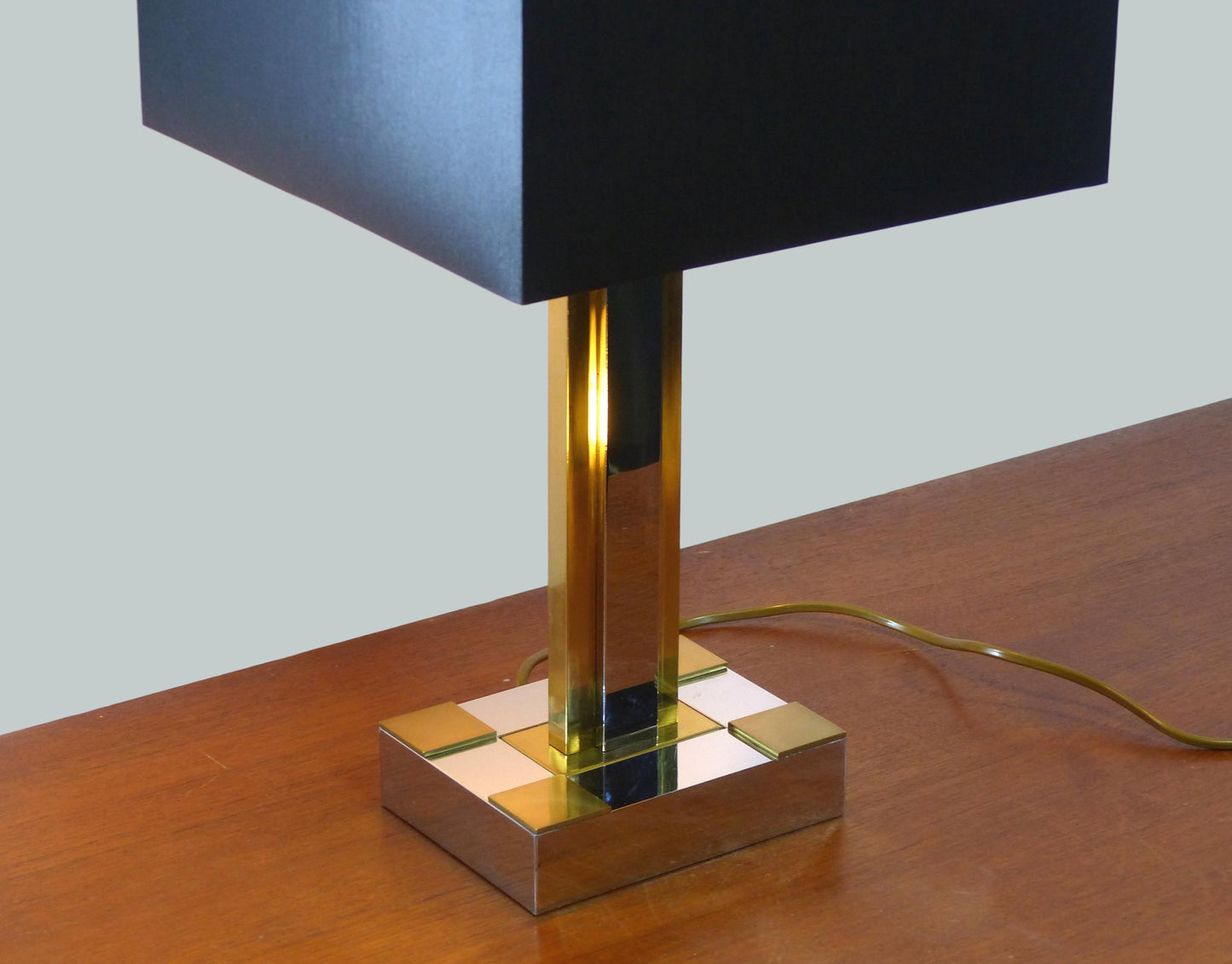 Vintage skyscraper desk lamp in Willy Rizzo style