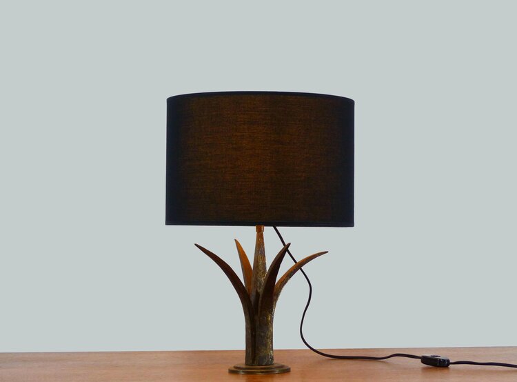 WROUGHT IRON TABLE LAMP